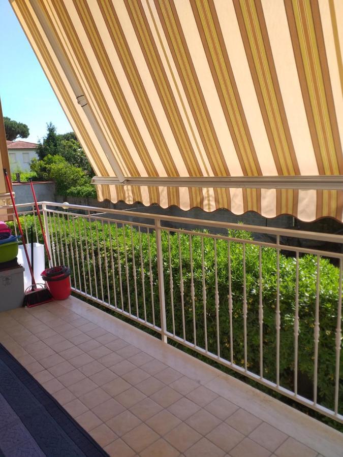 Le Palme 98 "Casa Vacanze" Camaiore Bagian luar foto